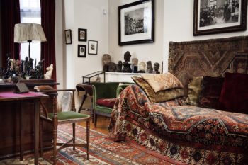 Sigmund Freud's Study at the Freud Museum - Psychoanalytic Couch